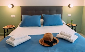 sorrento colorsandsuites