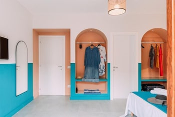 sorrento colorsandsuites