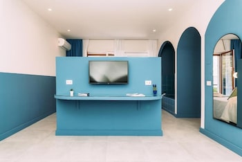 sorrento colorsandsuites