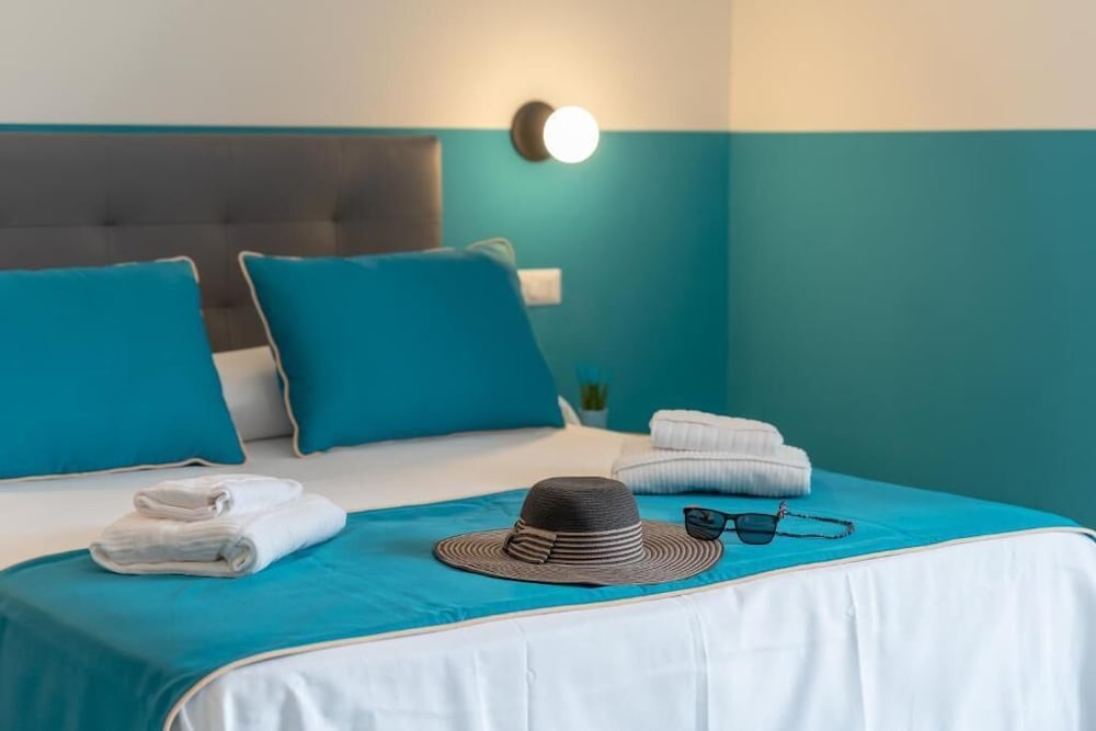 sorrento colorsandsuites