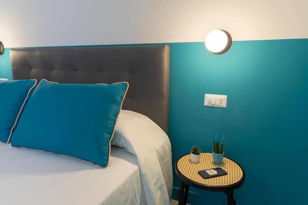 sorrento colorsandsuites