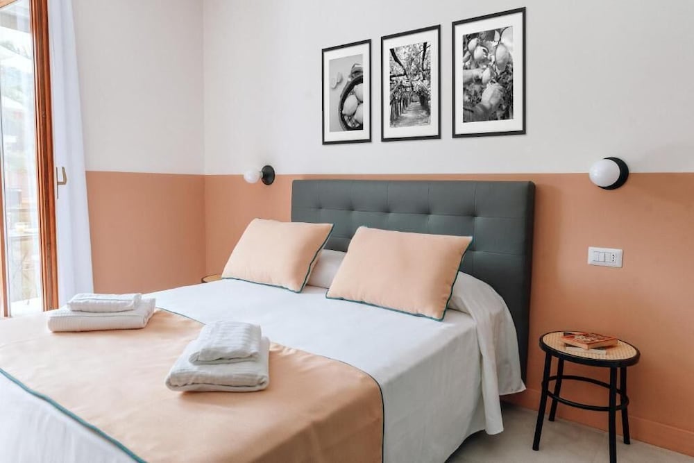 sorrento colorsandsuites