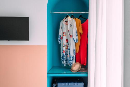 sorrento colorsandsuites