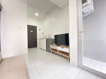 Spacious 1Br At Grand Asia Afrika,,0 star