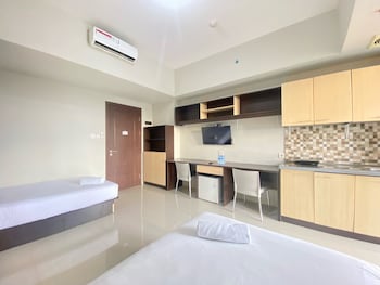 private and spacious studio room at skyland city jatinangor
