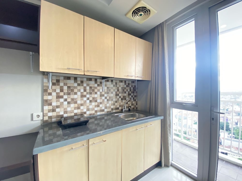 private and spacious studio room at skyland city jatinangor