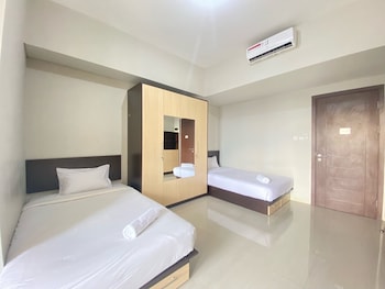 private and spacious studio room at skyland city jatinangor