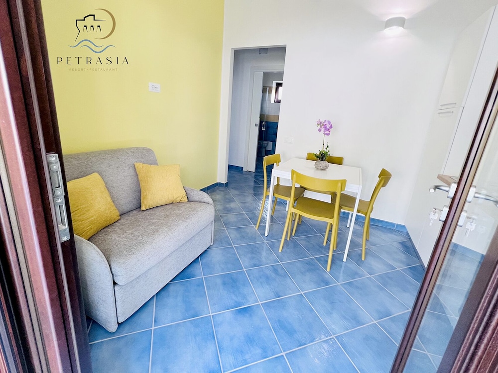 resort petrasia