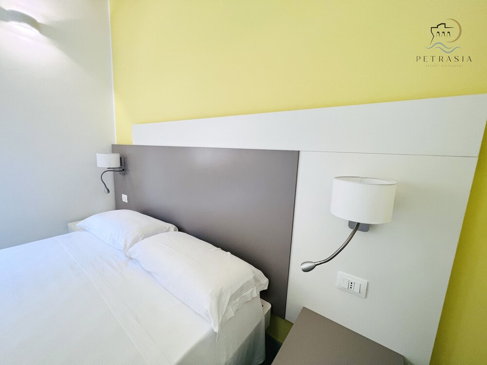 resort petrasia
