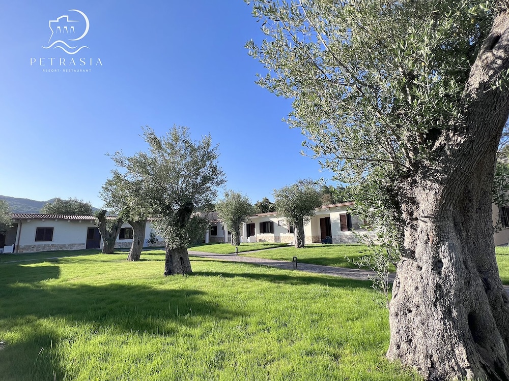 resort petrasia
