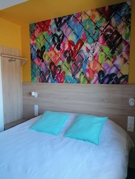 kyriad direct martigues