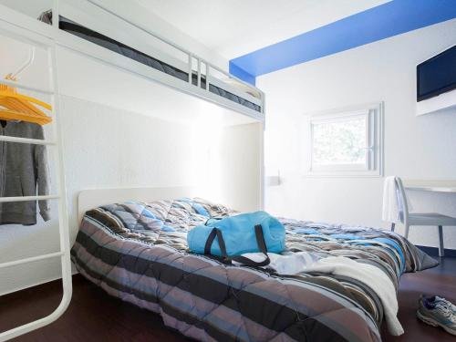 kyriad direct martigues