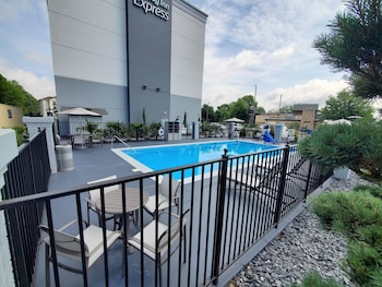 Holiday Inn Express - Atlanta/Kennesaw By Ihg,Cartersville>>Atlanta,3 star