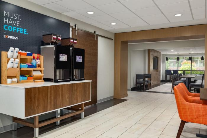 holiday inn express atlanta kennesaw by ihg