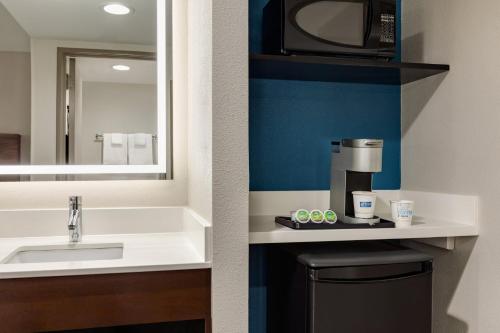 holiday inn express atlanta kennesaw by ihg