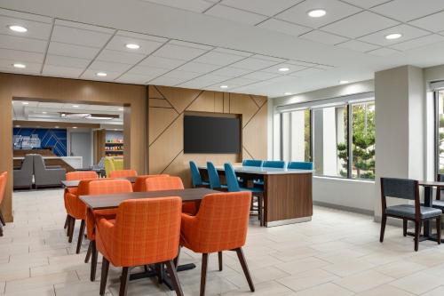 holiday inn express atlanta kennesaw by ihg