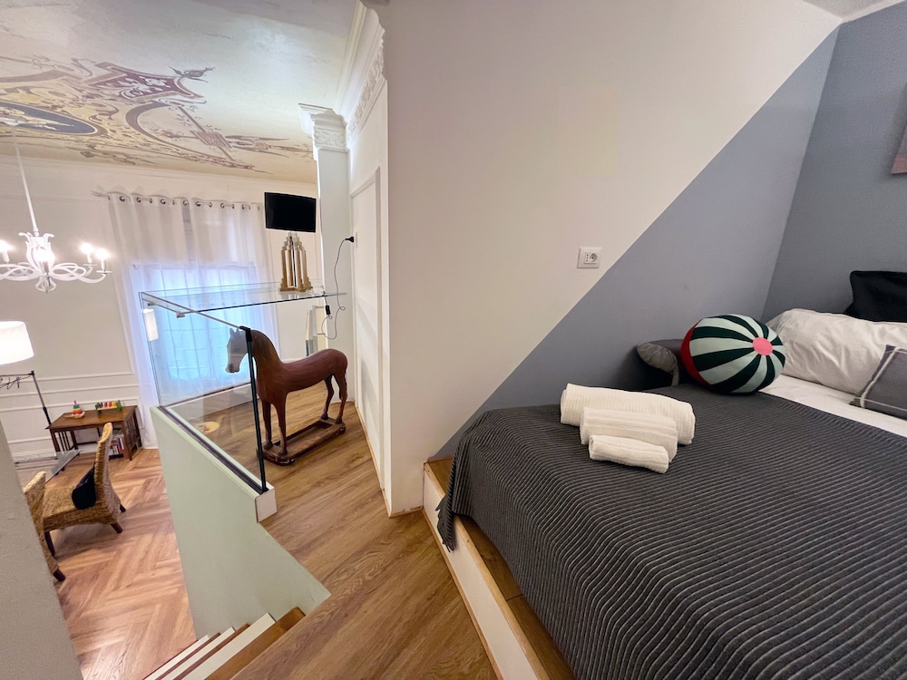 happy family apartments cairoli studio