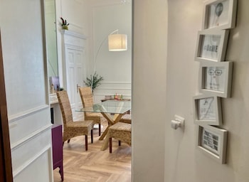 happy family apartments cairoli studio