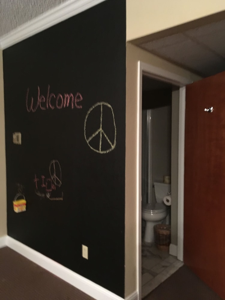 colts neck inn hotel