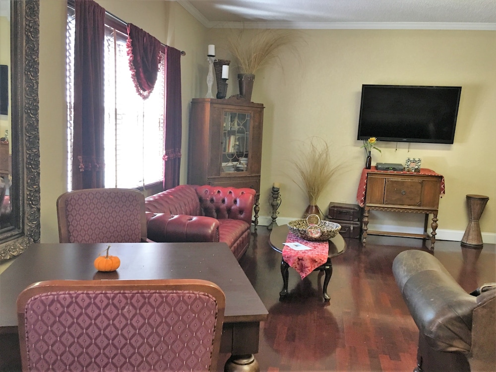 colts neck inn hotel