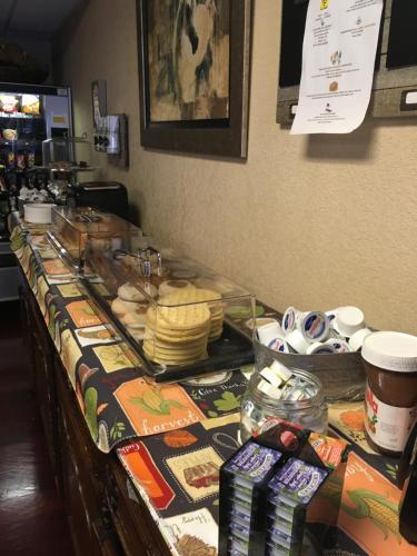 colts neck inn hotel