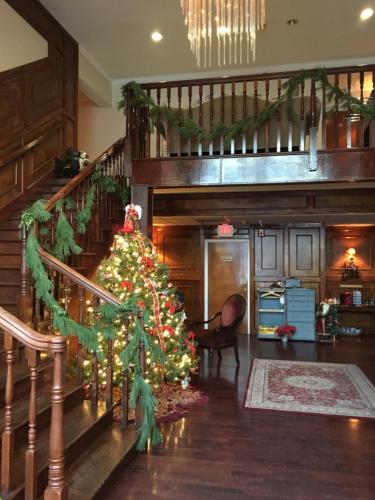 colts neck inn hotel