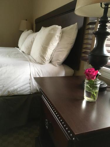 Colts Neck Inn Hotel,Holmdel>>Colts Neck,3 star