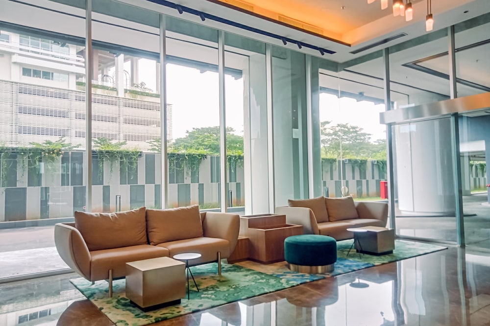 elegant and nice 1br at the smith alam sutera apartment