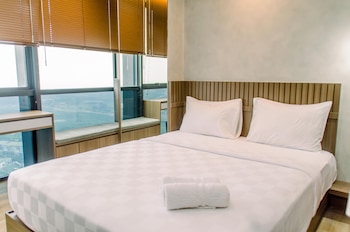 elegant and nice 1br at the smith alam sutera apartment