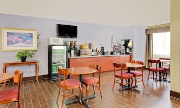 Microtel Inn & Suites By Wyndham Thomasville/High Point/Lexi,Greensboro>>Davidson,2 star