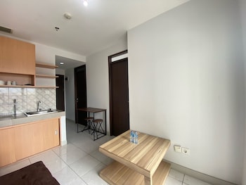 bright and relaxing 2br at mekarwangi square bandung