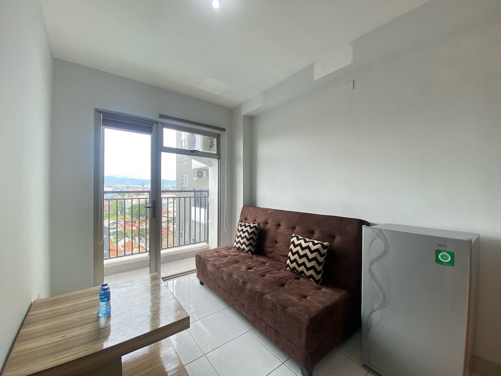 bright and relaxing 2br at mekarwangi square bandung