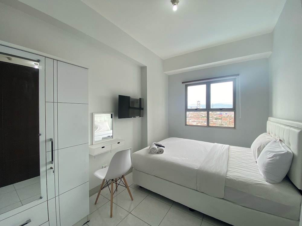 bright and relaxing 2br at mekarwangi square bandung