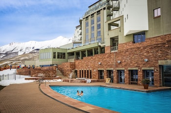 the peaks resort and spa