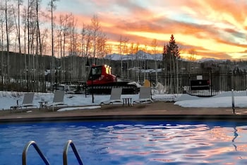 the peaks resort and spa