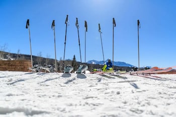 the peaks resort and spa