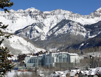 the peaks resort and spa