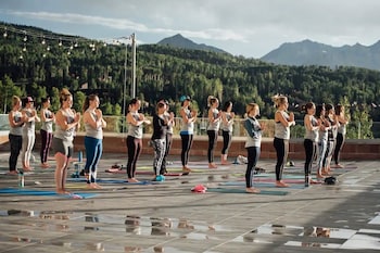 the peaks resort and spa