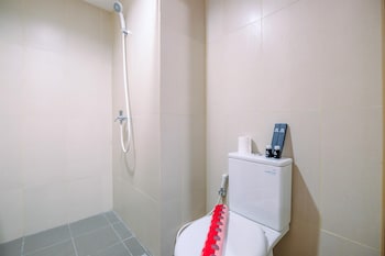 comfortable pool view studio room at gateway park lrt city bekasi apartment