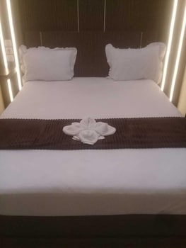 airport hotel