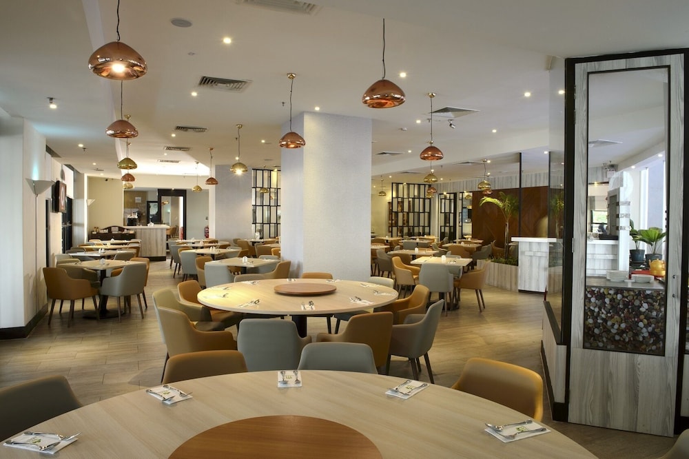 grand barakah hotel