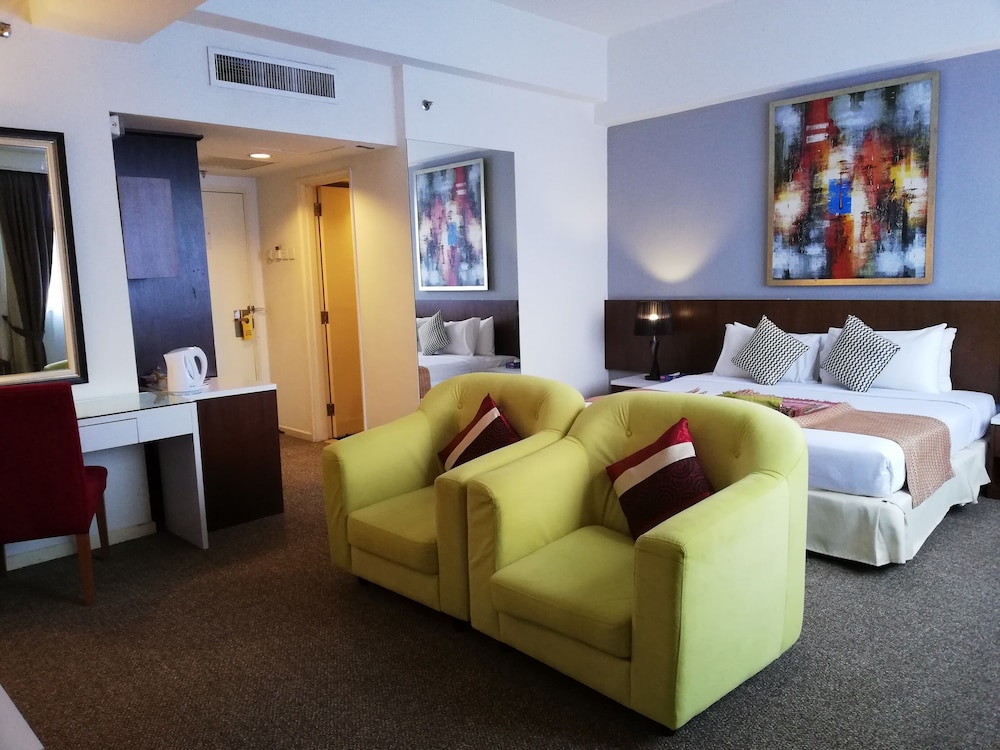 grand barakah hotel