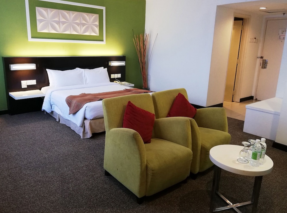 grand barakah hotel