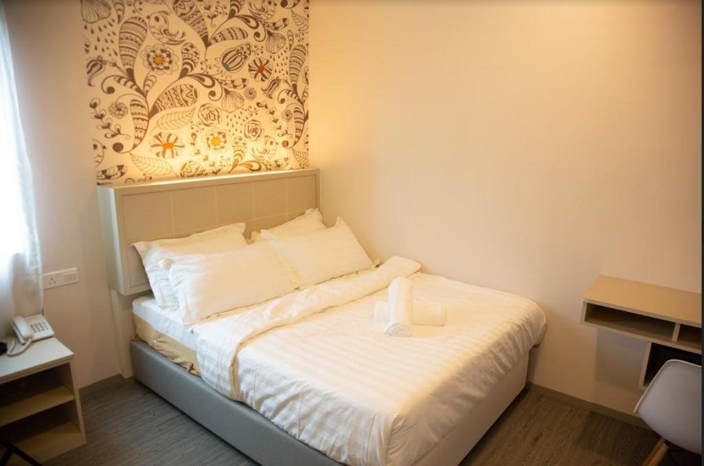 the crown hotel klia