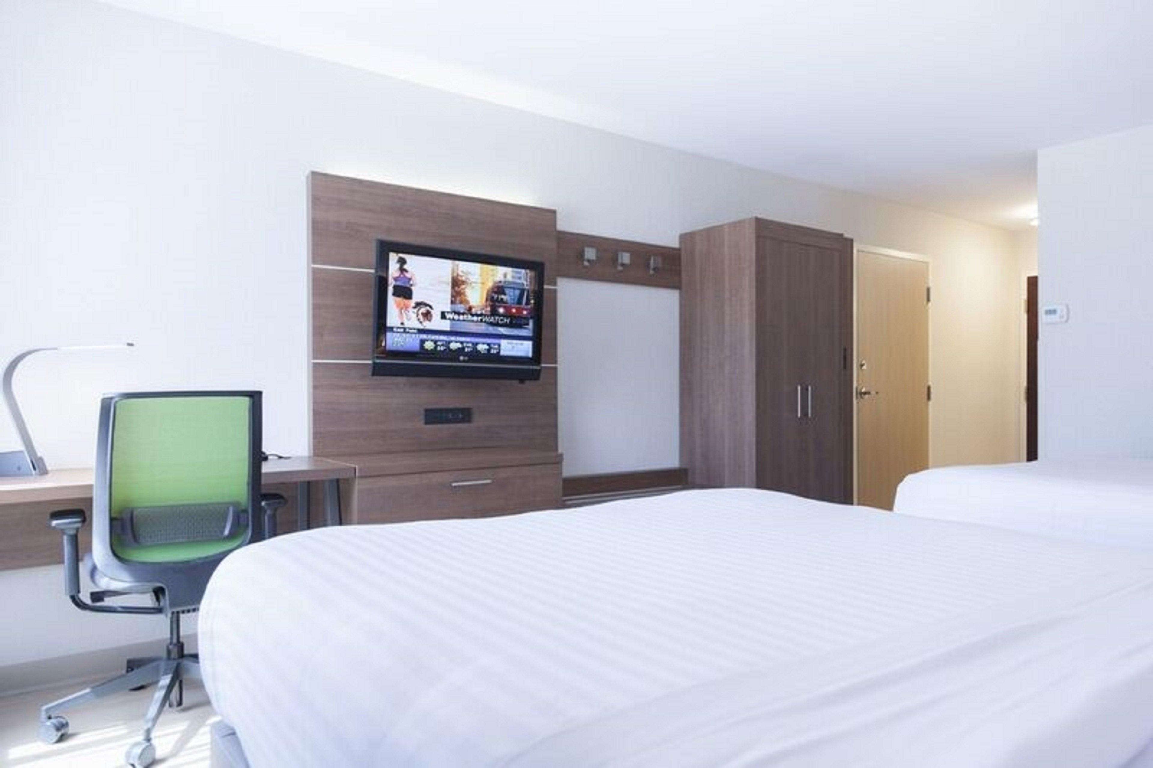 holiday inn express and suites charlottetown by ihg