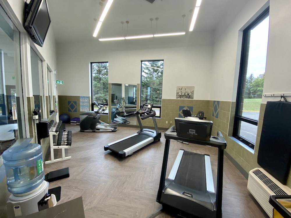 holiday inn express and suites charlottetown by ihg