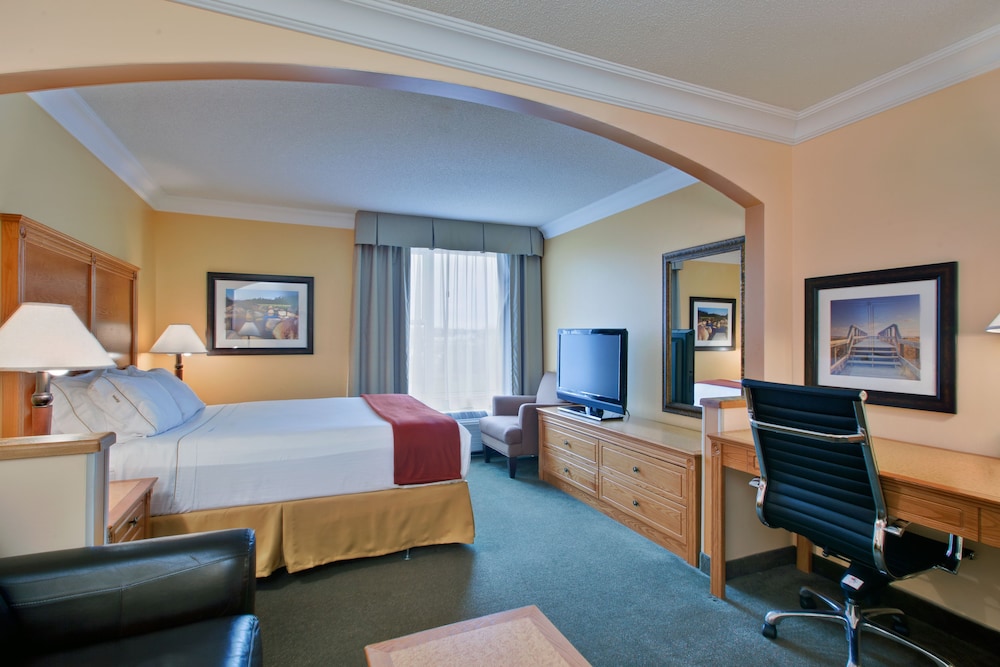 holiday inn express and suites charlottetown by ihg