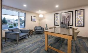 holiday inn express and suites charlottetown by ihg