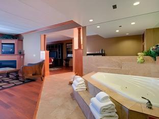 holiday inn express and suites charlottetown by ihg