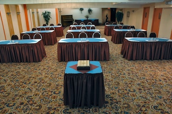 holiday inn express and suites charlottetown by ihg